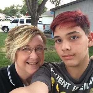 Meet your Posher, Delinda